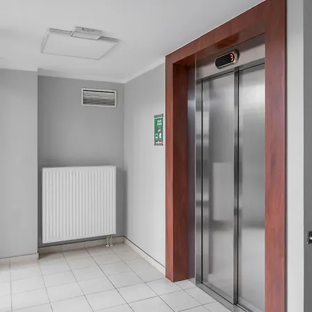 Bright With A Garden Near The Pge Narodowy By Renters Apartment